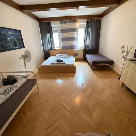 Apartment4U Γκρατς Εξωτερικό φωτογραφία